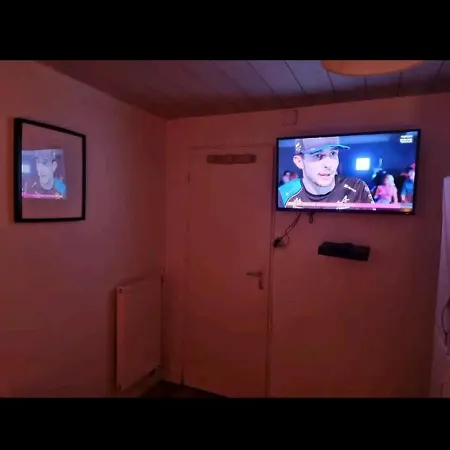 Privee Dans Maison Au Quartier Calme منزل للإقامة بريست