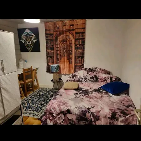 Privee Dans Maison Au Quartier Calme Brest