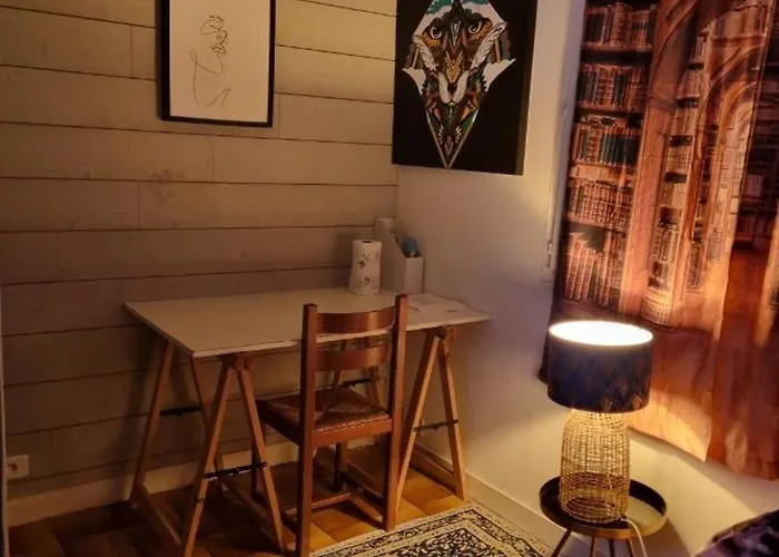 Privee Dans Maison Au Quartier Calme 民宿